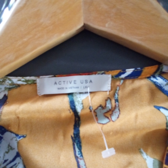 Active USA beach top size 1xl ( box BZ ) - Picture 3 of 3